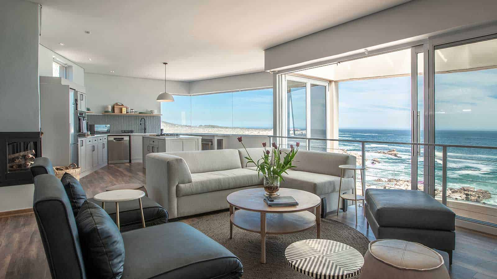 Spacious ocean-view lounge at Villa Marine Guest House in Pringle Bay